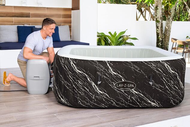 Bestway 6001F LAY-Z-SPA® Hollywood LUXE pezsgőfürdő 6 személyre 180 x 180 x 66 cm