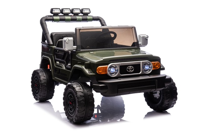 Elektrické autíčko Toyota FJ Cruiser XXL s pohonom 4x4, licencované (Dvojmiestne), zelené,