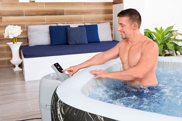Bestway 6001F LAY-Z-SPA® Hollywood LUXE pezsgőfürdő 6 személyre 180 x 180 x 66 cm
