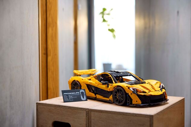 LEGO® Technic 42172 McLaren P1™