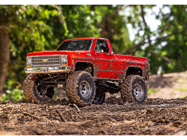Traxxas TRX-4 Chevrolet K10 1979 1:10 RTR strieborný