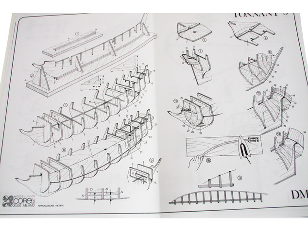 COREL Le Tonnant 1:50 kit