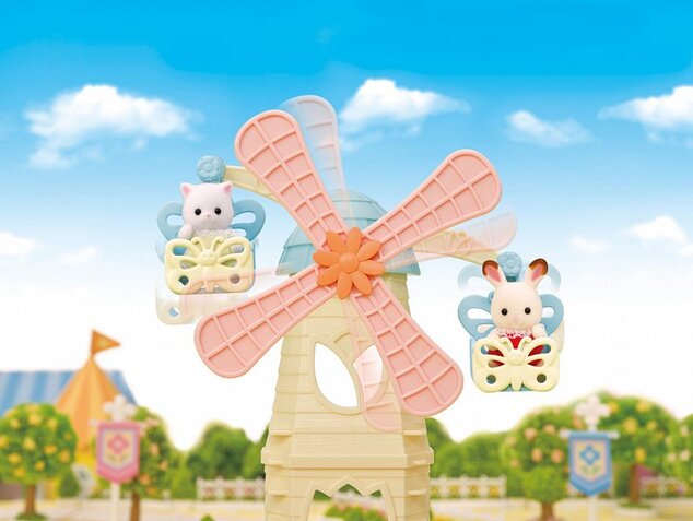 Sylvanian Families Zábavný park s veterným mlynom a mačiatkom
