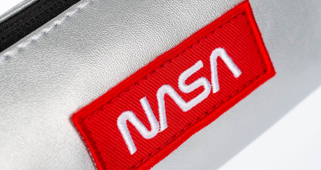 NASA Silber Etui