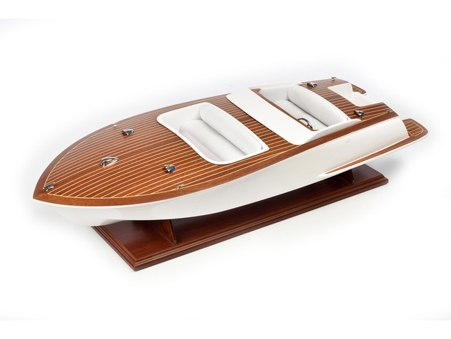 AMATI Bellezza Športový čln 1:8 kit