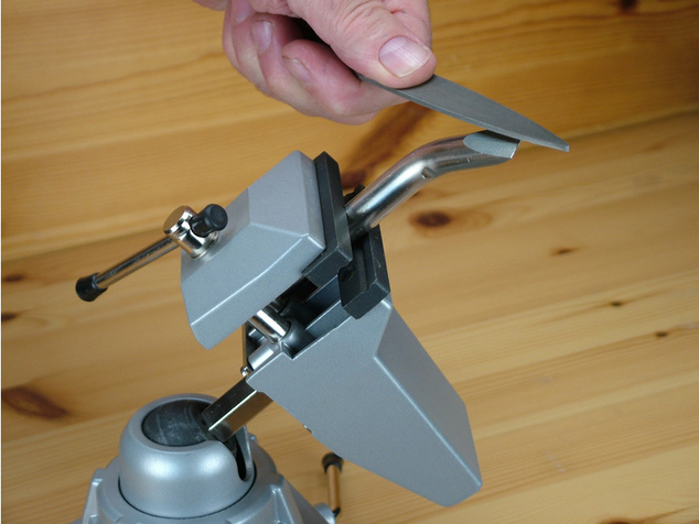 Modelcraft nastaviteľný zverák 70mm
