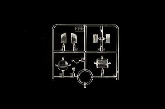 Model Kit motorno kolo 4645 - Vespa PX 125/150 1978 (1:9)