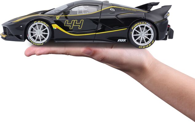 Bburago 1:18 Ferrari Signature Serie FXX K Schwarz