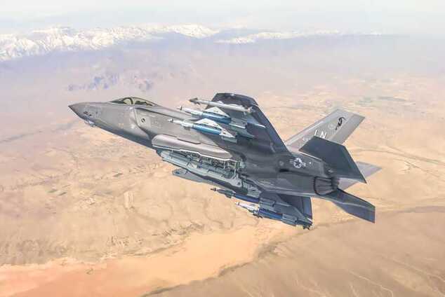 Model Kit letadlo 1464 - F-35A Lightning II (Beast Mode) (1:72)