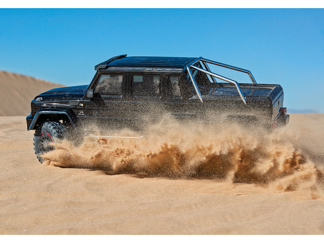 Traxxas TRX-6 Mercedes G 63 6x6 1:10 RTR čierny