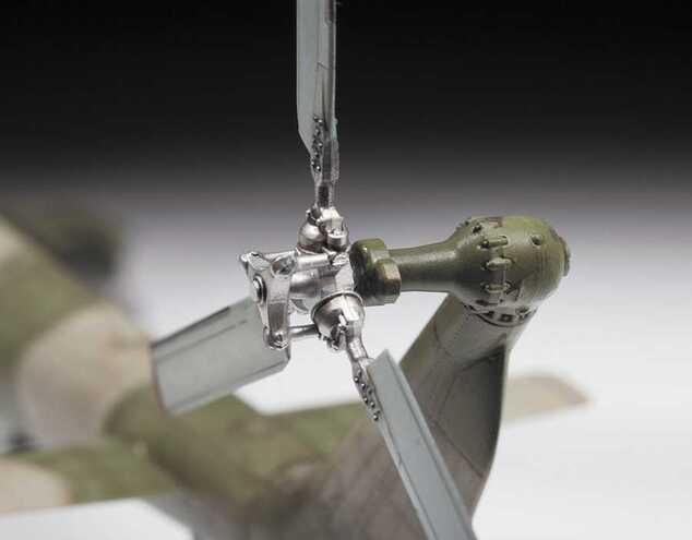 Model Kit vrtulník 4828 - MIL-Mi-8MT (1:48)