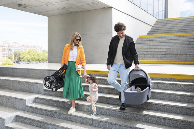 KINDERKRAFT Cochecito combinado Nea 2en1 Midnight Black