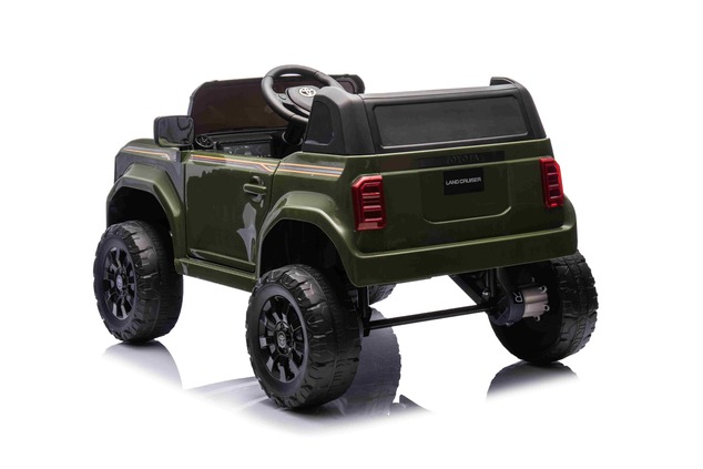 Elektrické autíčko Toyota Landcruiser 12V, vojenské zelené, široké jednomiestne sedadlo, 2
