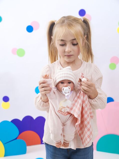 Llorens 63812 NEW BORN - muñeca bebé realista con sonidos y cuerpo de tela suave