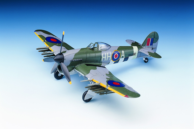 Model kit letalo 12462 - TYPHOON MK.IB (1:72)