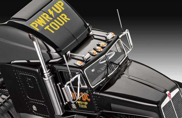 Plastic ModelKit truck 07731 - AC/DC Tour Truck "Power Up" (1:32)