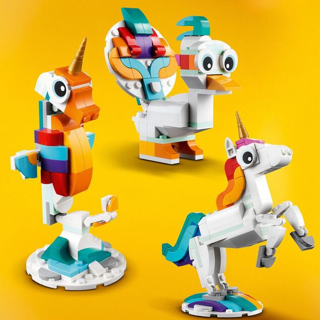 LEGO® Creator 3 v 1 31140 Kúzelný jednorožec