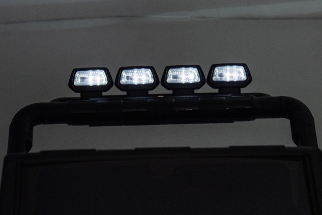 Elektrické autíčko Toyota FJ Cruiser XXL s pohonom 4x4, licencované (Dvojmiestne), čierne,