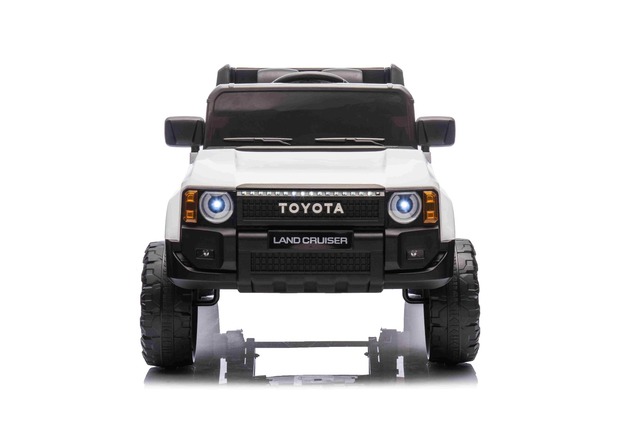 Elektrické autíčko Toyota Landcruiser 12V, biele, široké jednomiestne sedadlo, 2,4 GHz dia