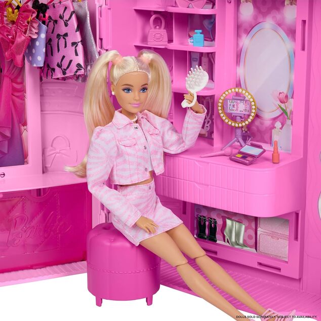 Mattel Barbie Deluxe Style šatník