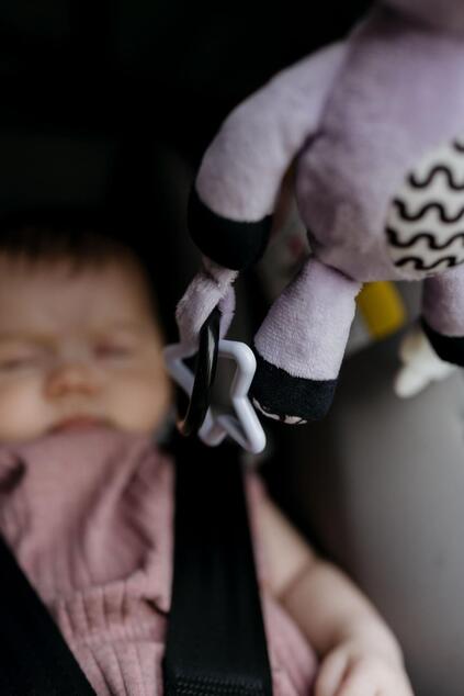 Zajačik/Zajac babyted hrkálka plyš 30cm záves na postieľku/kočík
