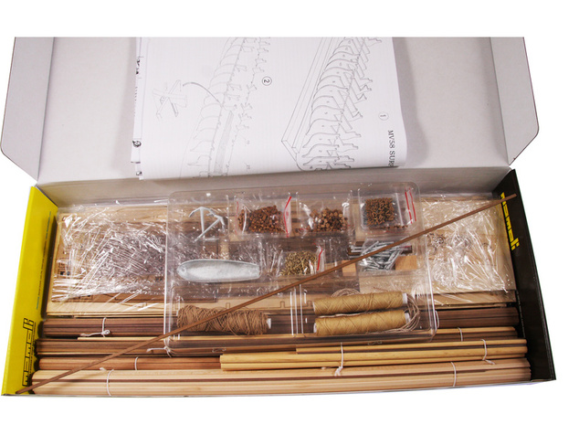 MAMOLI HMS Surprise 1796 1:75 kit