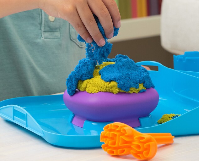 Kinetic Sand pohyblivý tekutý piesok sada