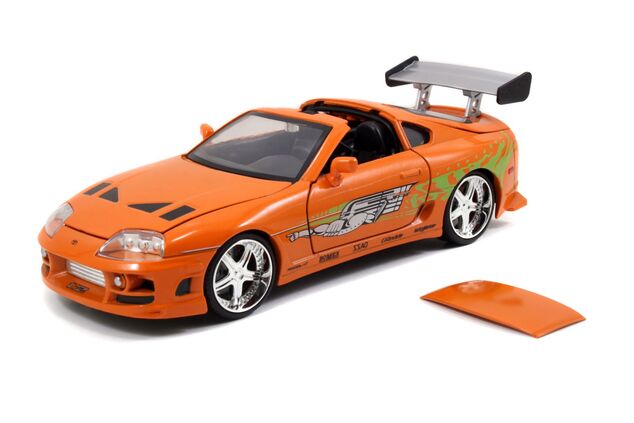 Rýchlo a zbesilo auto 1995 Toyota Supra 1:24 + figúrka Brian O’Conner
