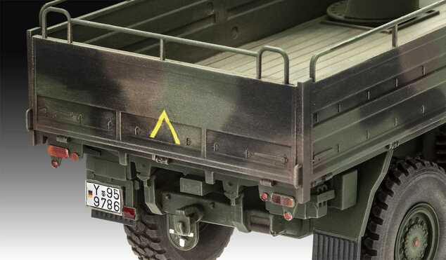 Plastic ModelKit military 03367 - MAN 10t milgl 8x8 Truck (1:35)