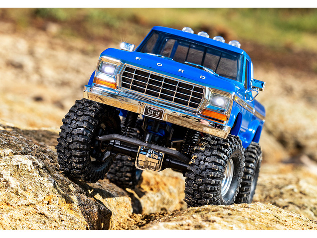 Traxxas TRX-4M Ford F-150 1979 1:18 RTR hnedý