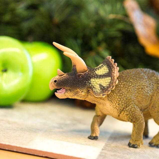 Safari® Triceratops dinosaurus