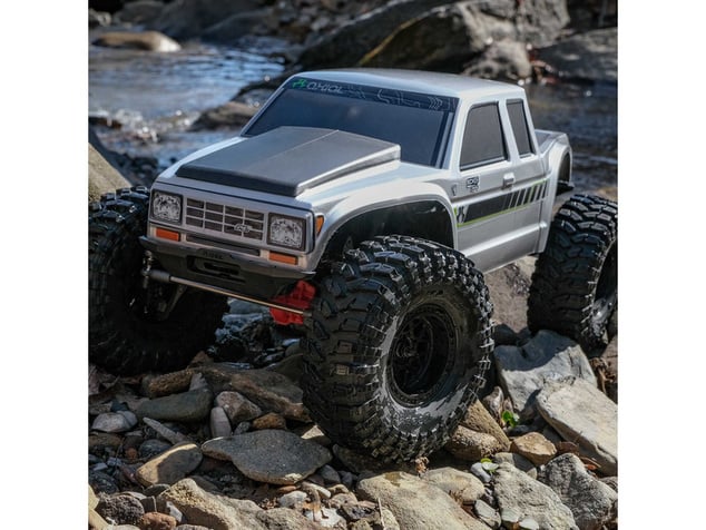 Axial SCX10 III Coyote 4WD 1:10 RTR strieborný