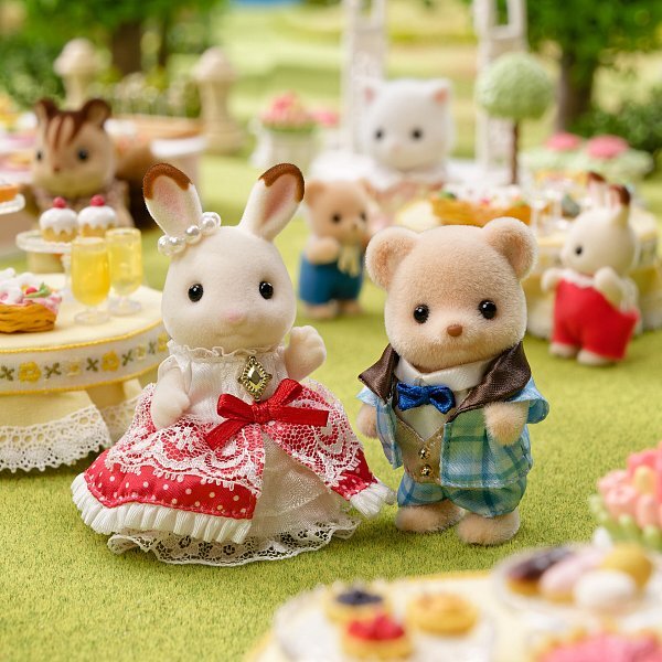 Sylvanian Families Narodeninová oslava k 40. výročiu Freya a Theo