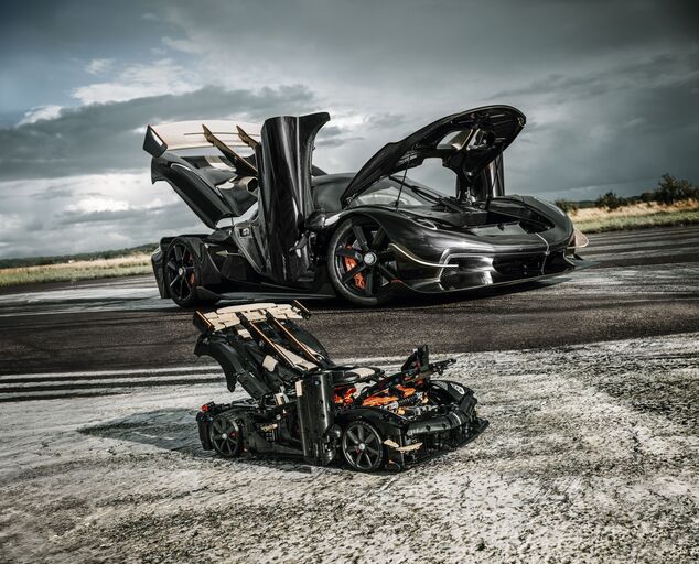 LEGO® Technic 42232 Megacar Koenigsegg Sadair's Spear