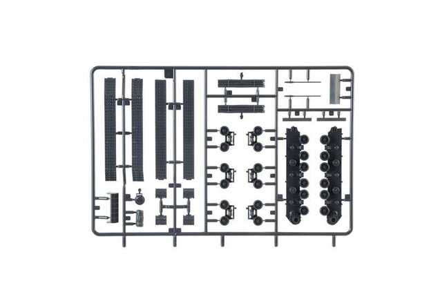 Model Kit tank 25772 - M4A3E8 Sherman "Fury" (1:56)