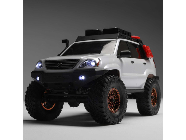 Axial SCX24 Lexus GX 470 1:24 4WD RTR biely