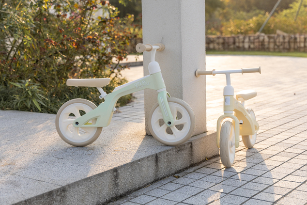 QPLAY Bicicletă fără pedale Tech Mint, vârstă 2-4 ani, până la 30 kg
