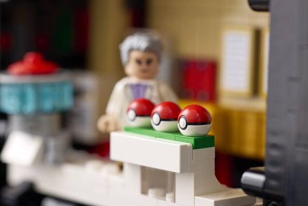 LEGO® Pokémon 72154 Poké Ball avec des moments emblématiques des Entraîneurs