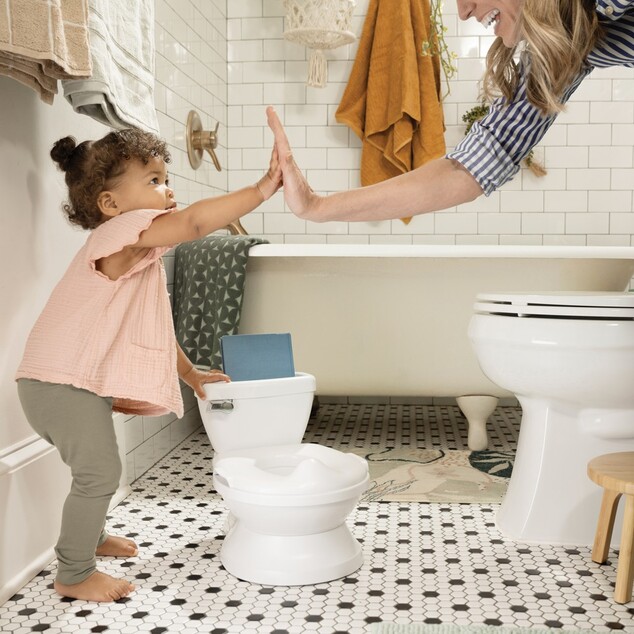 INGENUITY Kinder-Toilette mit Geräusch My Size™ Weiß