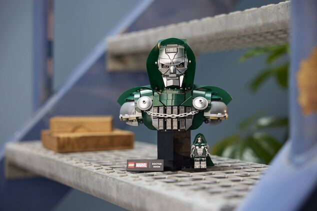 LEGO® Marvel 76345 Busta del Dottor Destino