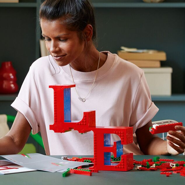 LEGO® Art 31214 LOVE