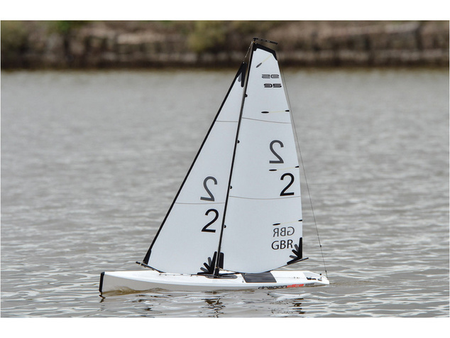 Dragon Flite 95 plachetnica RTR