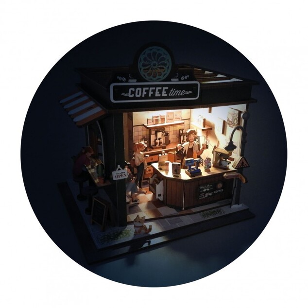 Diorama Café