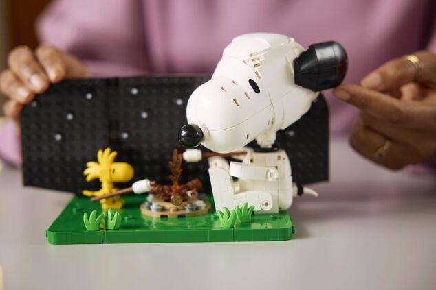 LEGO® Ideas 21368 Peanuts: Snoopyho búda