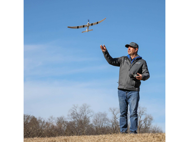 E-flite Radian 0,7 m SICHER AS3X BNF Basic