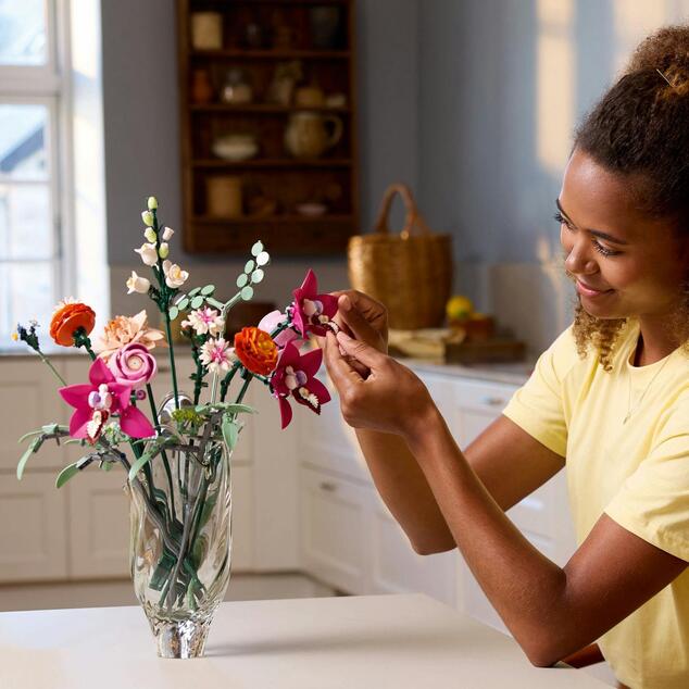 LEGO® Botanicals 10342 Krásna kytica rúžových kvetov