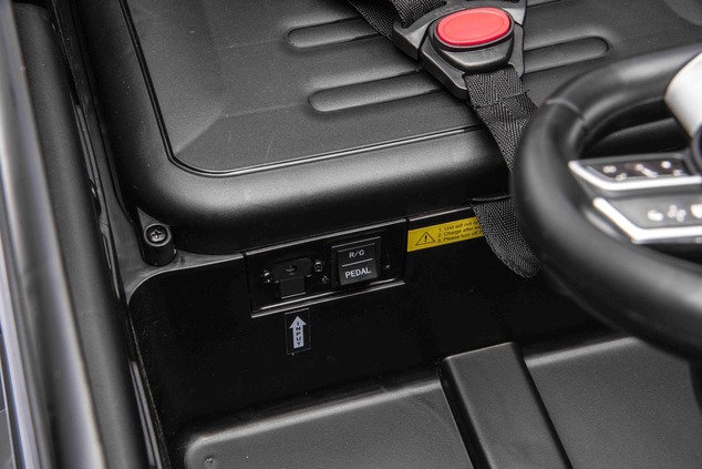 Auto elettrico Mercedes G580 12V, nero, telecomando 2,4 GHz, Bluetooth, USB