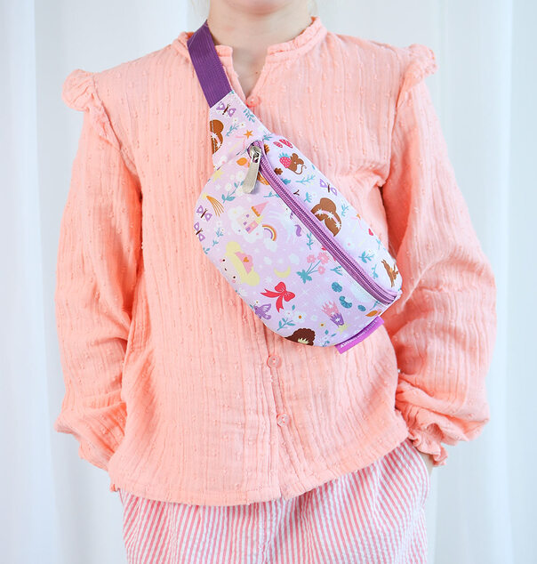 A Little Lovely Company - sac banane pour enfants - princesse