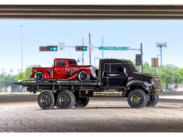 Traxxas TRX-6 Ultimate RC Hauler 6x6 1:10 RTR s navijakom čierny