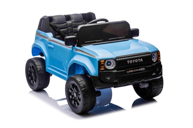 Elektrické autíčko Toyota Landcruiser 12V, modré, široké jednomiestne sedadlo, 2,4 GHz dia